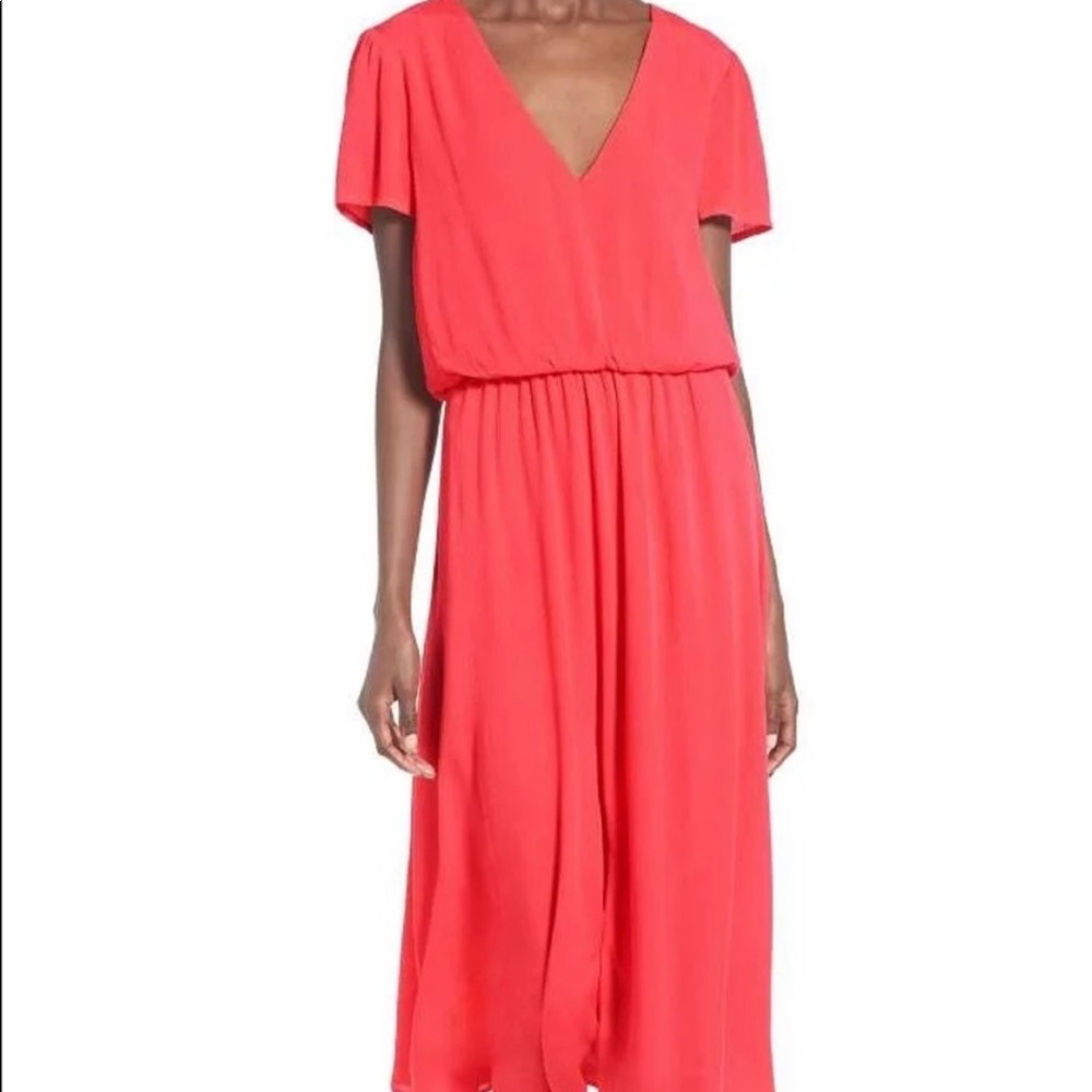 WAYF Coral, Short Sleeved, Crepe V Neck Midi Dress